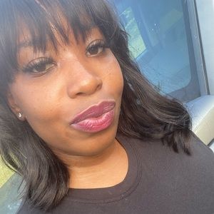 Meet your Posher, Veronica